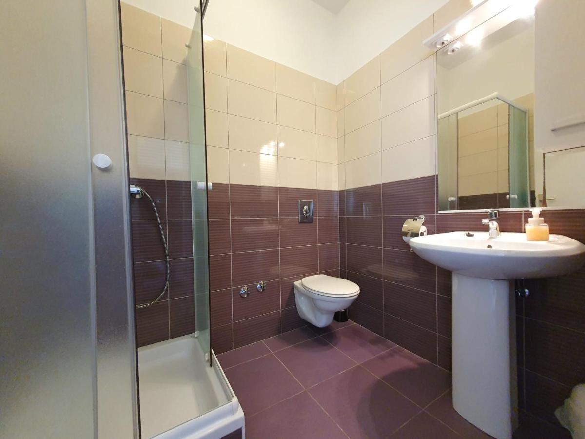 Apartment Katarina 4 - Sib158 By Interhome Brodarica  Eksteriør billede